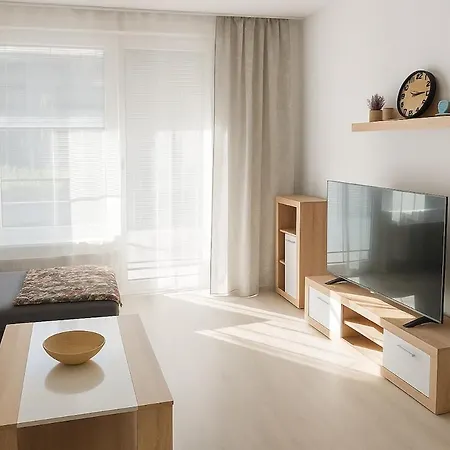 4-quiet - 8 Min From The Center New Building *